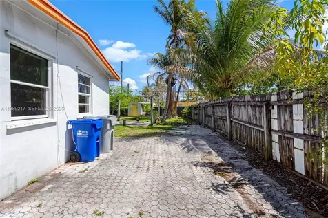 4750 NE 17th Avenue Pompano Beach FL 33064