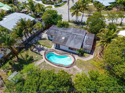 4750 NE 17th Avenue Pompano Beach FL 33064