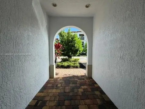 11524 SW 16th Street Pembroke Pines FL 33025