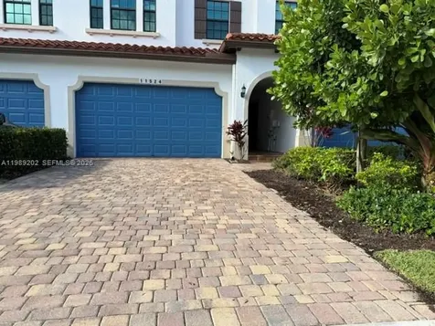 11524 SW 16th Street Pembroke Pines FL 33025