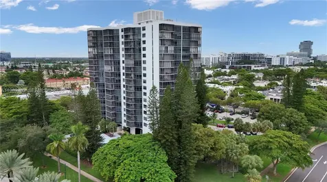 20100 W Country Club Drive Aventura FL 33180