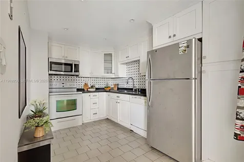 20100 W Country Club Drive Aventura FL 33180