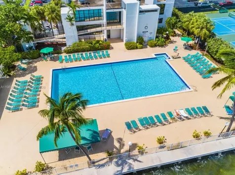 800 Parkview Drive Hallandale Beach FL 33009