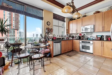 3340 NE 190th Street Aventura FL 33180