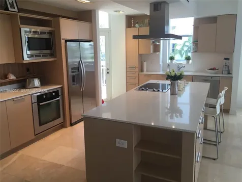 1 Century Lane Miami Beach FL 33139