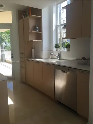 1 Century Lane Miami Beach FL 33139