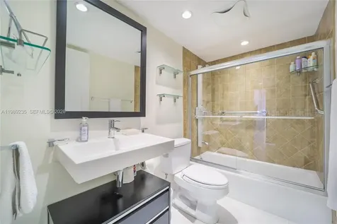 251 Crandon Boulevard Key Biscayne FL 33149