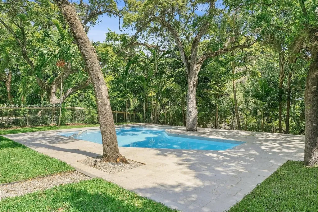 5820 SW 33rd Lane Hollywood FL 33312