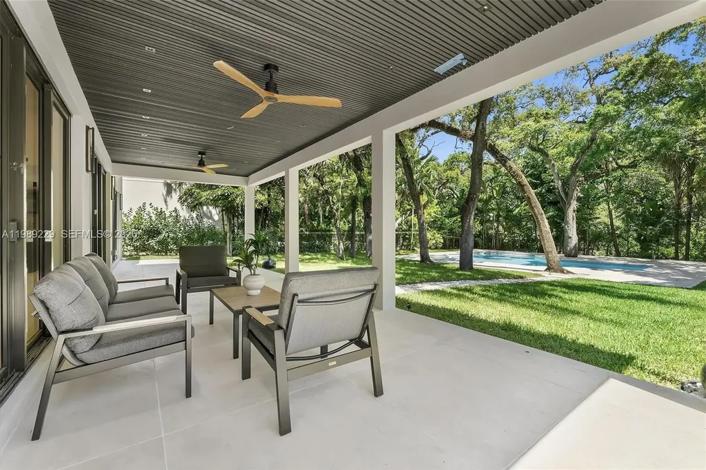 5820 SW 33rd Lane Hollywood FL 33312