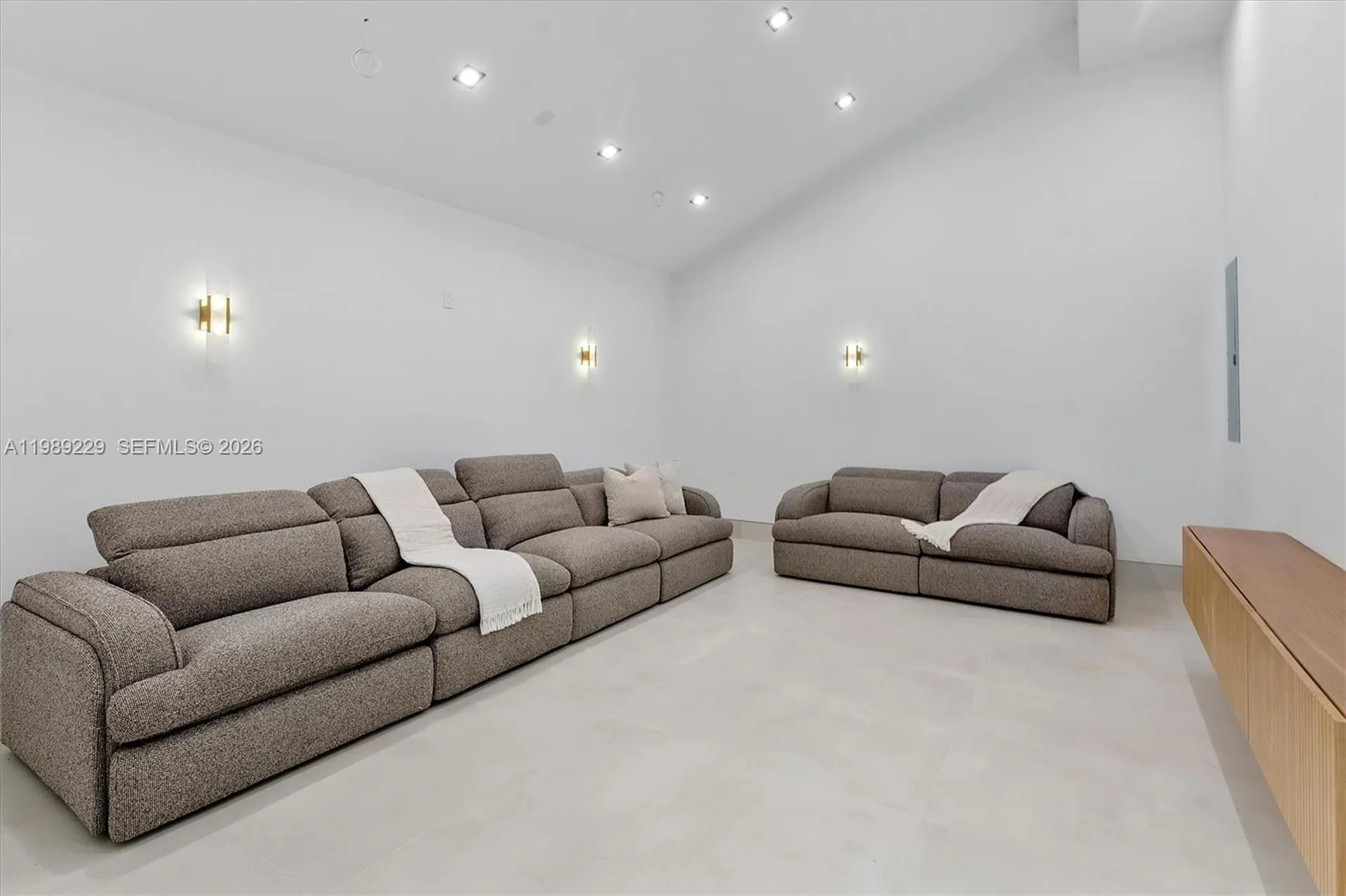 5820 SW 33rd Lane Hollywood FL 33312