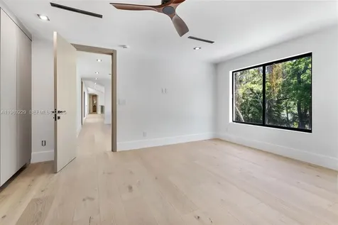 5820 SW 33rd Lane Hollywood FL 33312