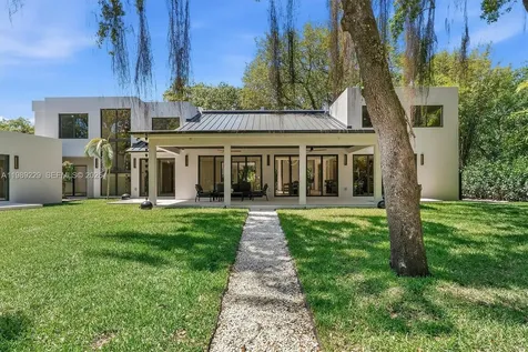 5820 SW 33rd Lane Hollywood FL 33312