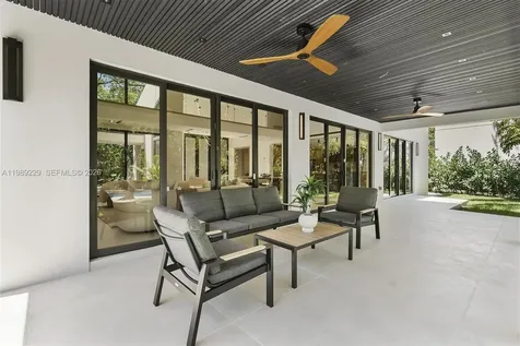 5820 SW 33rd Lane Hollywood FL 33312