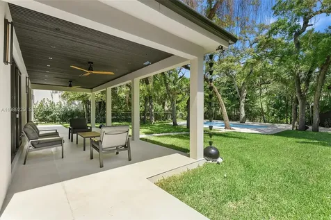 5820 SW 33rd Lane Hollywood FL 33312