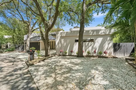 5820 SW 33rd Lane Hollywood FL 33312