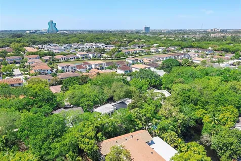 5820 SW 33rd Lane Hollywood FL 33312