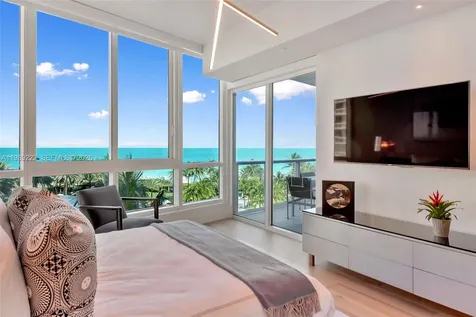 100 S Pointe Drive Miami Beach FL 33139