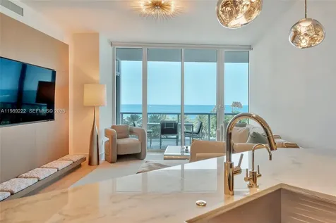 100 S Pointe Drive Miami Beach FL 33139