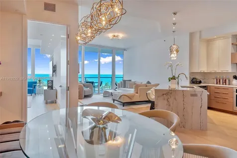 100 S Pointe Drive Miami Beach FL 33139