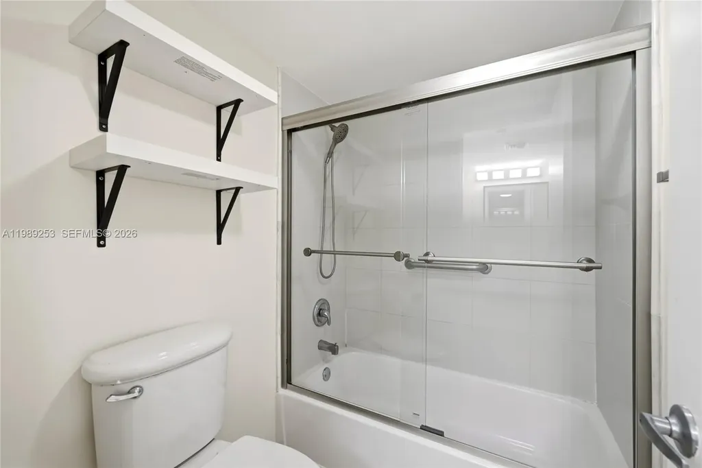 3520 Oaks Way Pompano Beach FL 33069