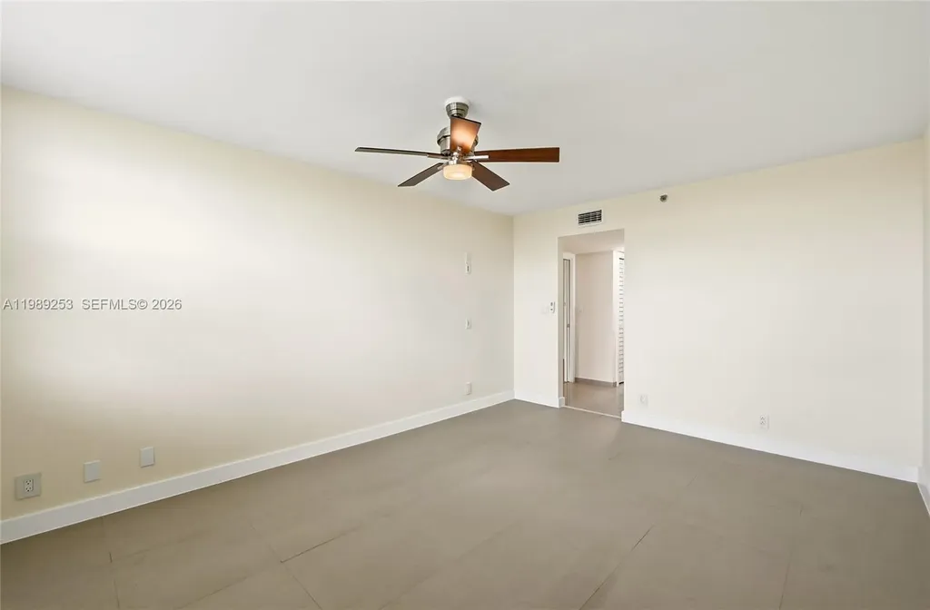 3520 Oaks Way Pompano Beach FL 33069