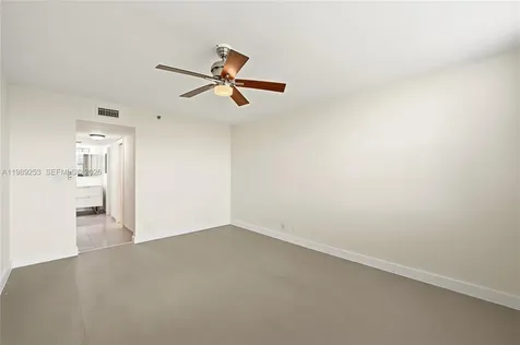 3520 Oaks Way Pompano Beach FL 33069
