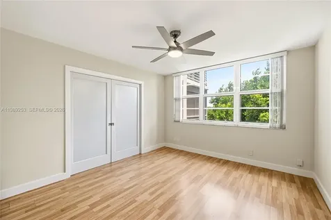 3520 Oaks Way Pompano Beach FL 33069