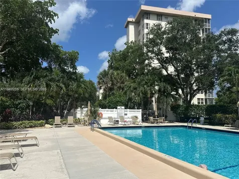 3520 Oaks Way Pompano Beach FL 33069