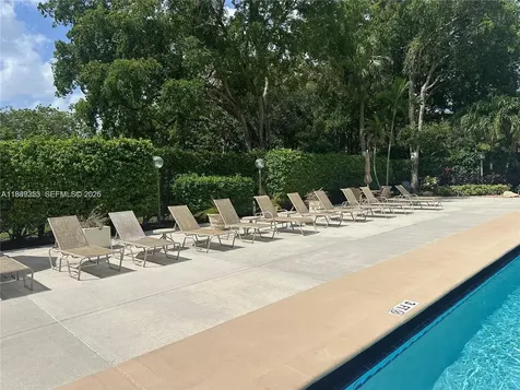 3520 Oaks Way Pompano Beach FL 33069