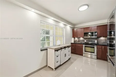3520 Oaks Way Pompano Beach FL 33069