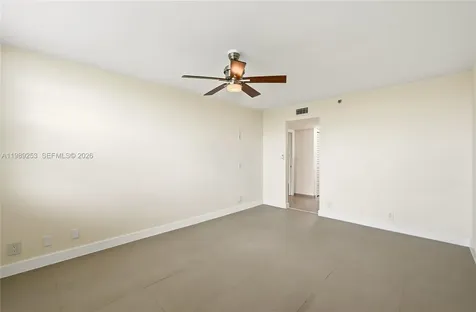 3520 Oaks Way Pompano Beach FL 33069