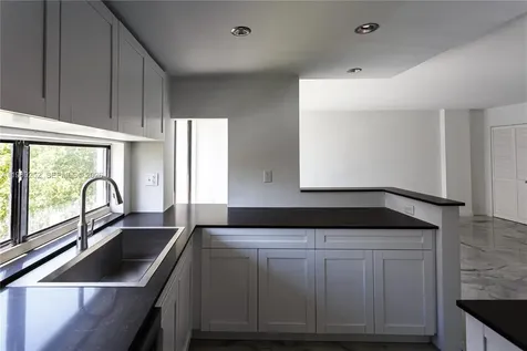 Sunny Isles Beach FL 33160