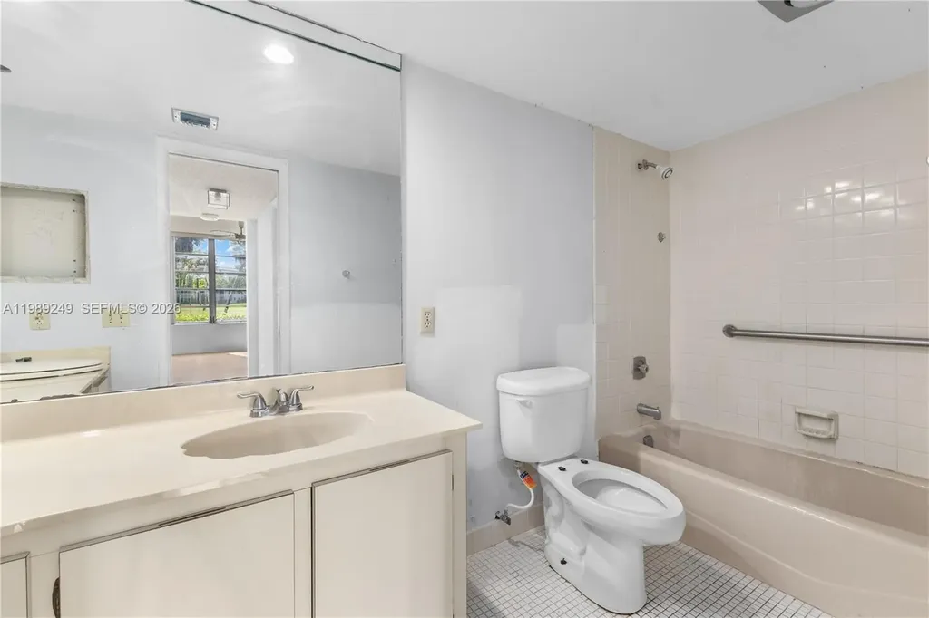 806 Cypress Grove Lane Pompano Beach FL 33069