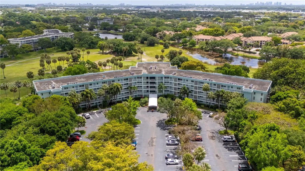806 Cypress Grove Lane Pompano Beach FL 33069