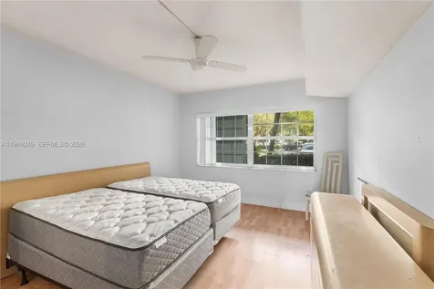 806 Cypress Grove Lane Pompano Beach FL 33069