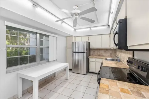 806 Cypress Grove Lane Pompano Beach FL 33069