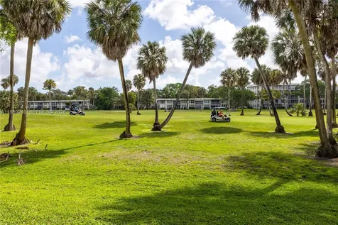 806 Cypress Grove Lane Pompano Beach FL 33069