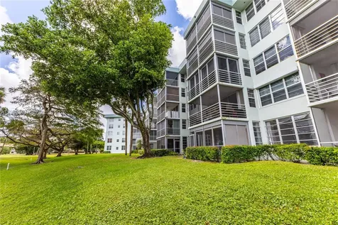 806 Cypress Grove Lane Pompano Beach FL 33069