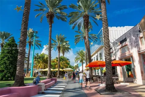 1800 Collins Avenue Miami Beach FL 33139