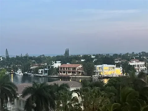 21050 Point Place Aventura FL 33180