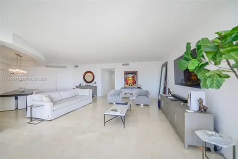 21050 Point Place Aventura FL 33180