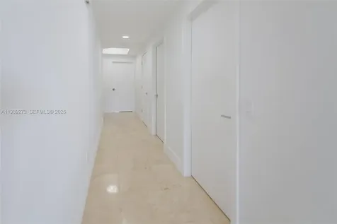 21050 Point Place Aventura FL 33180