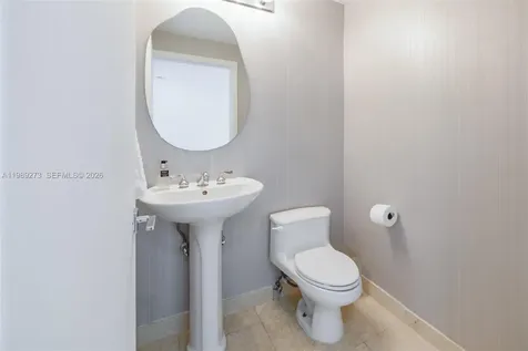 21050 Point Place Aventura FL 33180