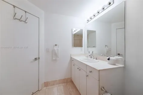21050 Point Place Aventura FL 33180