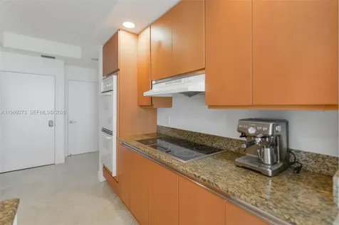 21050 Point Place Aventura FL 33180