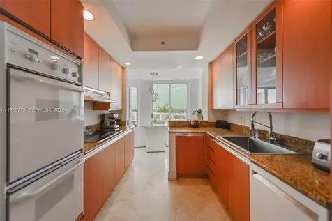 21050 Point Place Aventura FL 33180