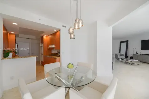 21050 Point Place Aventura FL 33180