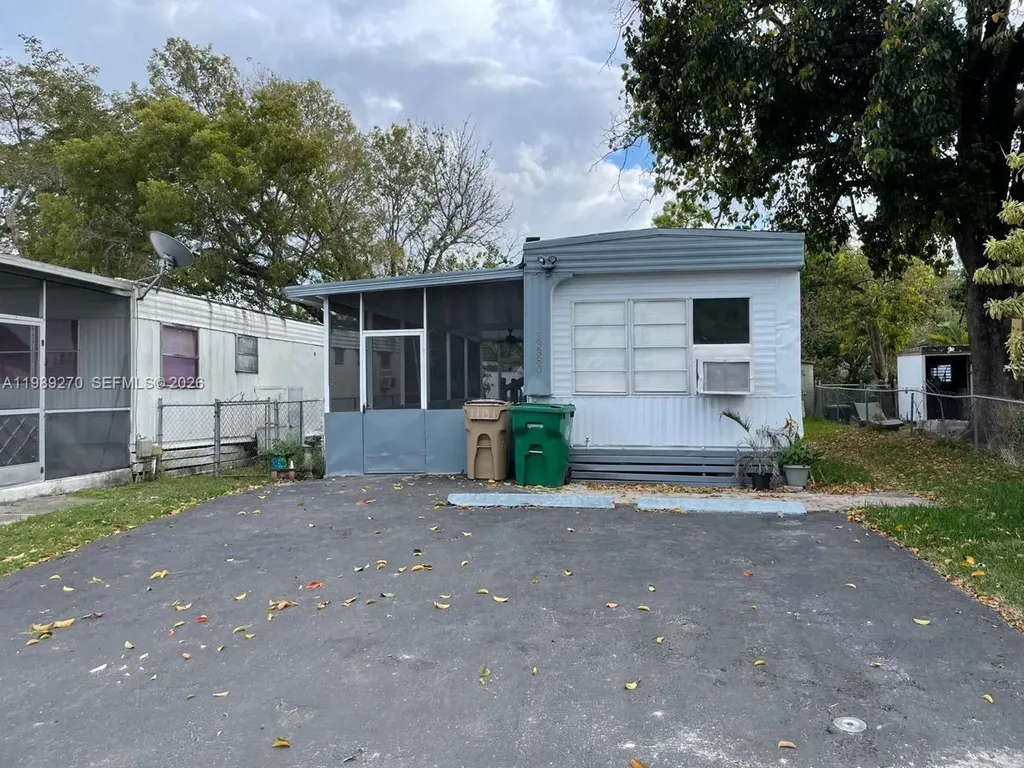 13380 SW 9th Street Davie FL 33325