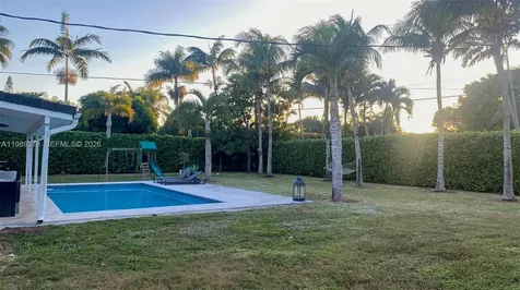 15720 SW 87th Court Palmetto Bay FL 33157