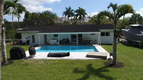 15720 SW 87th Court Palmetto Bay FL 33157